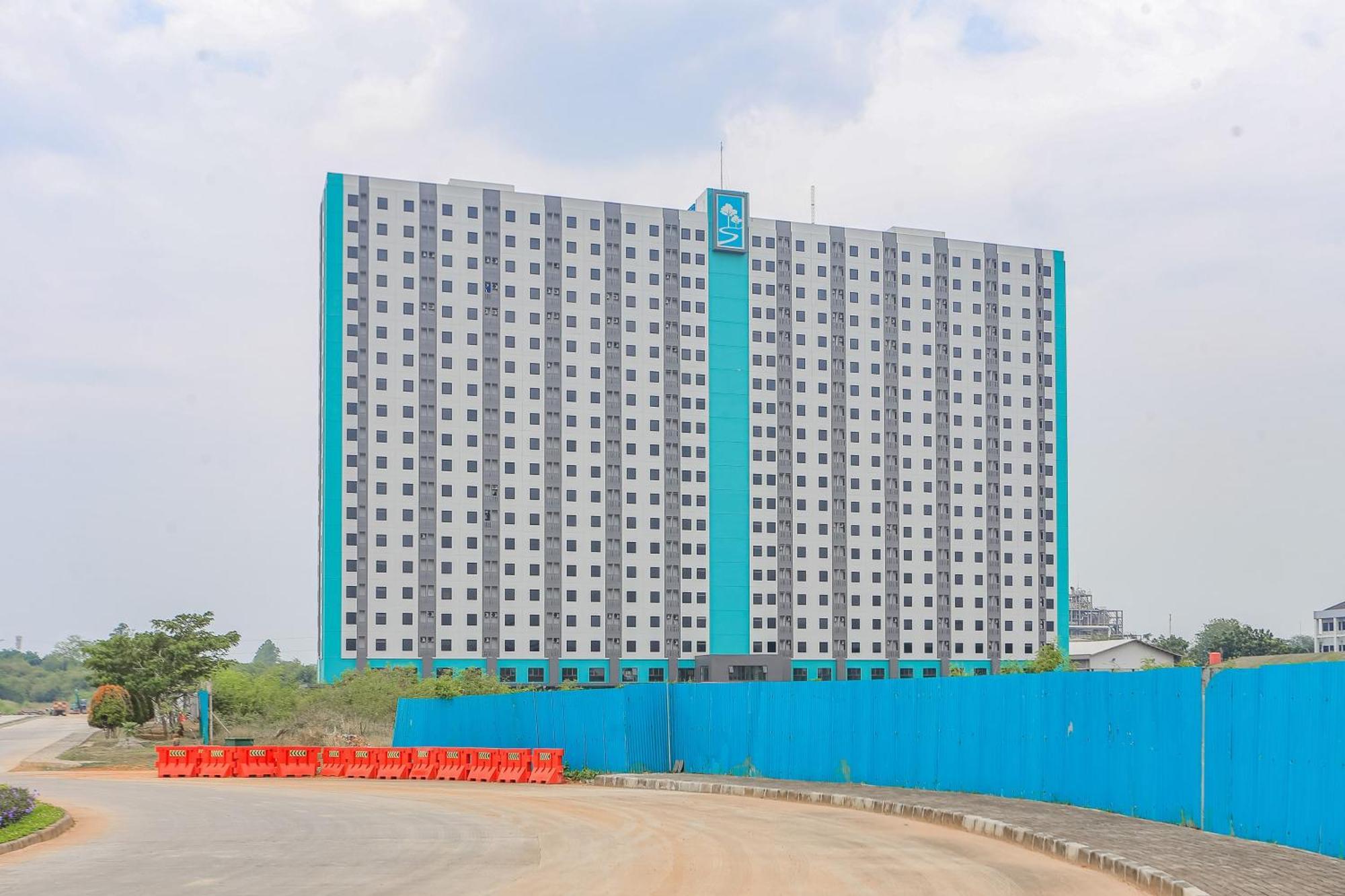 Hotel O Apartment Riverdale Cikarang Near Sgc Mall Bekasi Exterior photo